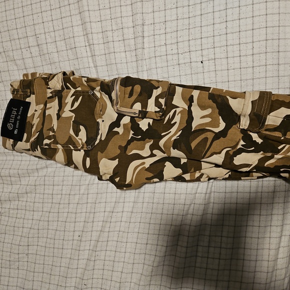 Guapi - Picture 3 of 3